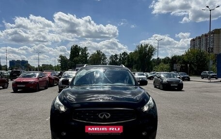 Infiniti FX II, 2011 год, 2 650 000 рублей, 2 фотография