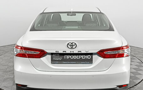 Toyota Camry, 2021 год, 3 842 000 рублей, 6 фотография