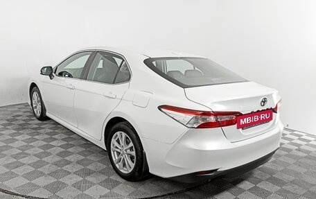 Toyota Camry, 2021 год, 3 842 000 рублей, 7 фотография