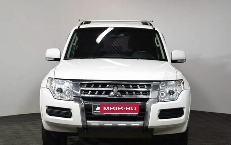 Mitsubishi Pajero IV, 2015 год, 2 469 000 рублей, 2 фотография