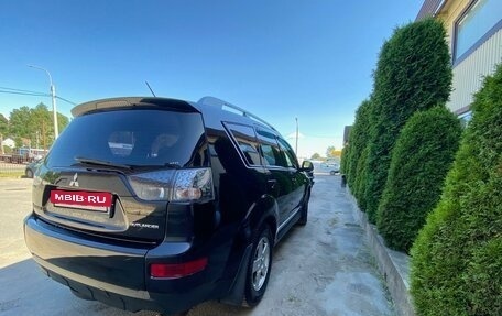 Mitsubishi Outlander III рестайлинг 3, 2008 год, 1 050 000 рублей, 2 фотография