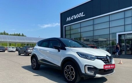 Renault Kaptur I рестайлинг, 2022 год, 2 080 000 рублей, 3 фотография