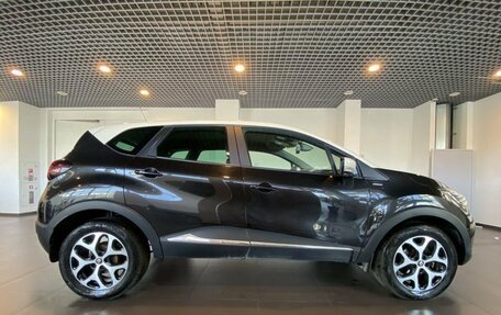 Renault Kaptur I рестайлинг, 2018 год, 1 795 000 рублей, 2 фотография