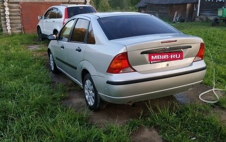 Ford Focus IV, 2002 год, 299 000 рублей, 3 фотография