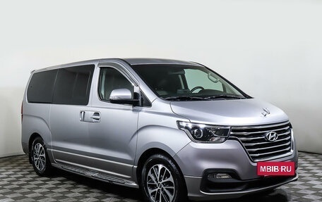 Hyundai Grand Starex Grand Starex I рестайлинг 2, 2019 год, 3 628 000 рублей, 3 фотография