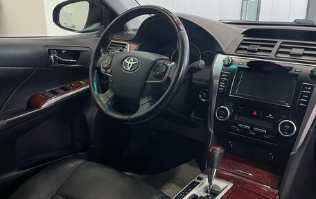 Toyota Camry, 2012 год, 1 700 000 рублей, 18 фотография