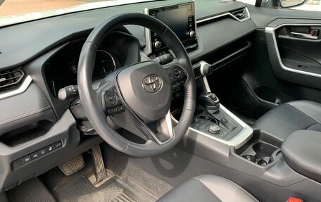 Toyota RAV4, 2021 год, 3 929 000 рублей, 14 фотография