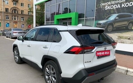 Toyota RAV4, 2021 год, 3 929 000 рублей, 6 фотография