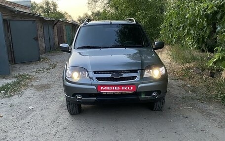 Chevrolet Niva I рестайлинг, 2017 год, 920 000 рублей, 3 фотография