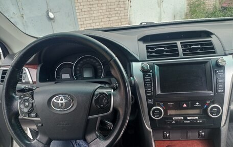 Toyota Camry, 2013 год, 1 350 000 рублей, 5 фотография