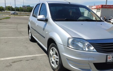 Renault Logan I, 2013 год, 610 000 рублей, 2 фотография