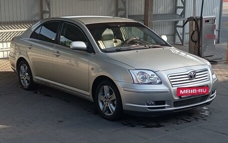 Toyota Avensis III рестайлинг, 2003 год, 720 000 рублей, 3 фотография