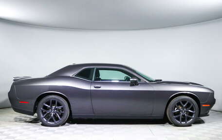 Dodge Challenger III рестайлинг 2, 2021 год, 4 250 000 рублей, 4 фотография