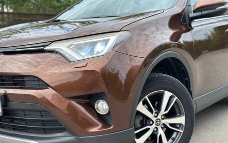 Toyota RAV4, 2017 год, 2 750 000 рублей, 2 фотография