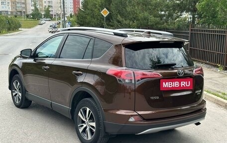 Toyota RAV4, 2017 год, 2 750 000 рублей, 8 фотография