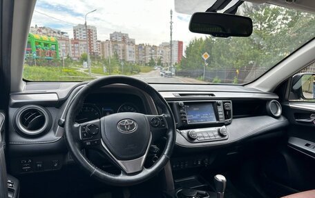 Toyota RAV4, 2017 год, 2 750 000 рублей, 14 фотография