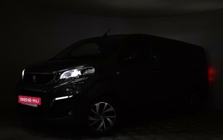 Peugeot Traveller I, 2021 год, 3 390 000 рублей, 2 фотография