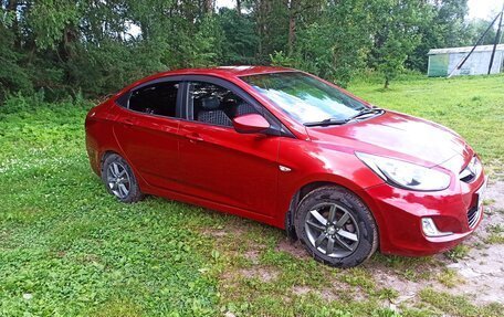 Hyundai Solaris II рестайлинг, 2011 год, 655 000 рублей, 4 фотография