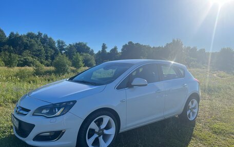 Opel Astra J, 2014 год, 1 049 000 рублей, 1 фотография