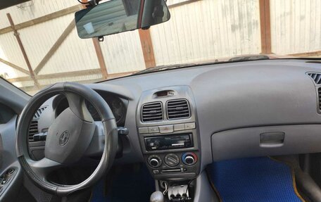 Hyundai Accent II, 2005 год, 310 000 рублей, 9 фотография