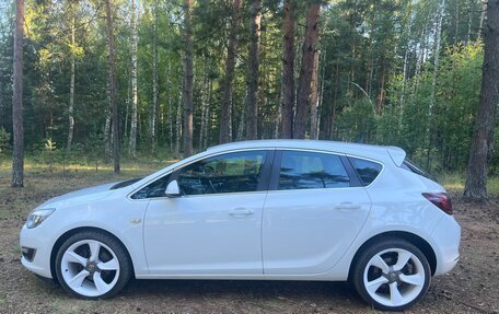 Opel Astra J, 2014 год, 1 049 000 рублей, 10 фотография