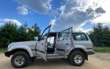 Toyota Land Cruiser 80 рестайлинг, 1997 год, 2 400 000 рублей, 3 фотография