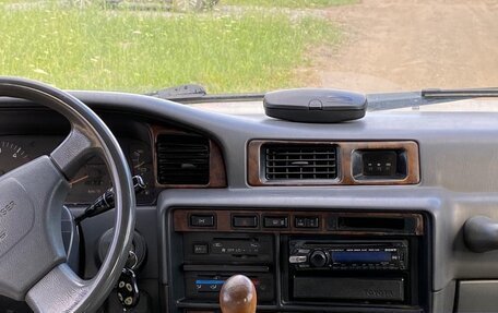 Toyota Land Cruiser 80 рестайлинг, 1997 год, 2 400 000 рублей, 8 фотография