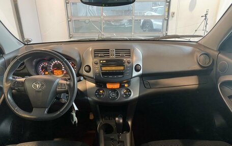 Toyota RAV4, 2012 год, 1 995 000 рублей, 9 фотография