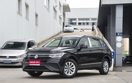 Volkswagen Tiguan II, 2024 год, 2 575 000 рублей, 1 фотография