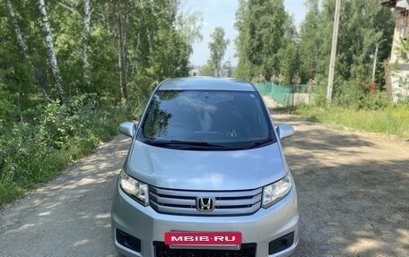 Honda Freed I, 2011 год, 990 000 рублей, 2 фотография