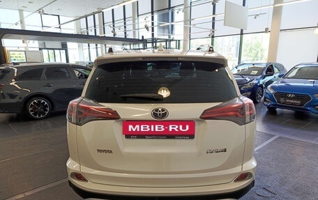 Toyota RAV4, 2016 год, 2 190 000 рублей, 6 фотография