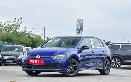 Volkswagen Golf VIII, 2024 год, 3 215 000 рублей, 3 фотография