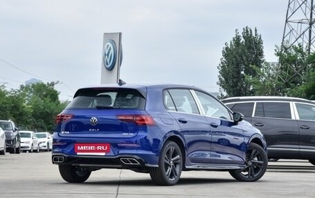 Volkswagen Golf VIII, 2024 год, 3 215 000 рублей, 5 фотография