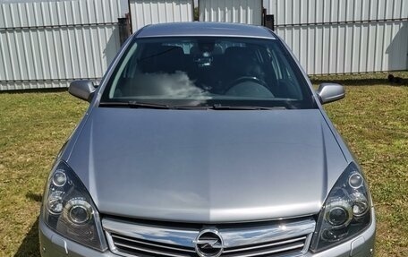 Opel Astra H, 2008 год, 650 000 рублей, 1 фотография