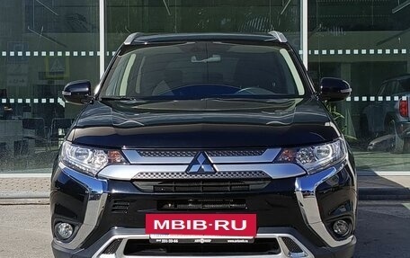 Mitsubishi Outlander III рестайлинг 3, 2019 год, 2 660 000 рублей, 2 фотография