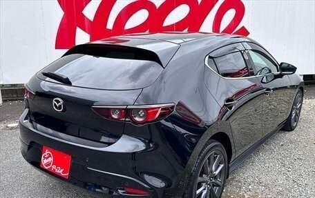 Mazda 3, 2020 год, 1 600 000 рублей, 4 фотография