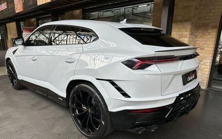 Lamborghini Urus I, 2024 год, 45 215 024 рублей, 3 фотография