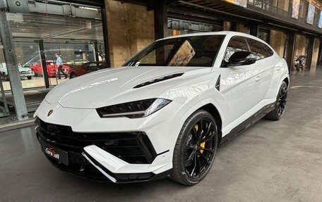 Lamborghini Urus I, 2024 год, 45 215 024 рублей, 2 фотография