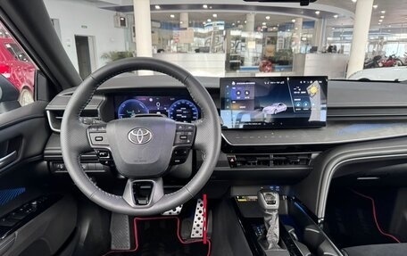 Toyota Camry, 2024 год, 4 900 000 рублей, 17 фотография