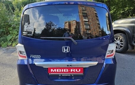 Honda Freed I, 2013 год, 1 300 000 рублей, 3 фотография