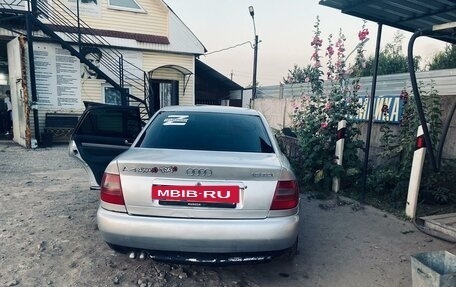 Audi A4, 1998 год, 280 000 рублей, 4 фотография