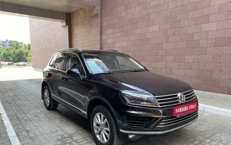 Volkswagen Touareg III, 2015 год, 2 900 000 рублей, 3 фотография