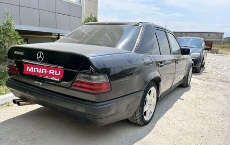 Mercedes-Benz E-Класс, 1993 год, 500 000 рублей, 4 фотография