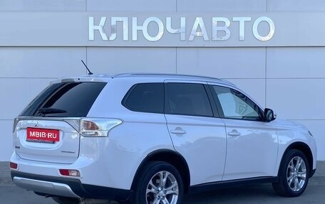 Mitsubishi Outlander III рестайлинг 3, 2014 год, 1 499 000 рублей, 4 фотография