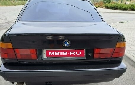 BMW 5 серия, 1984 год, 285 000 рублей, 3 фотография