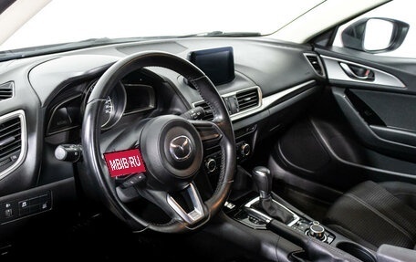 Mazda 3, 2016 год, 1 875 000 рублей, 11 фотография