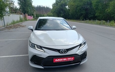 Toyota Camry, 2021 год, 2 700 000 рублей, 1 фотография