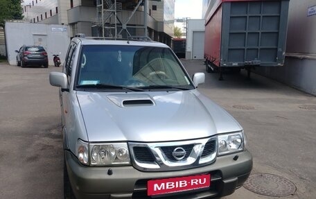 Nissan Terrano II рестайлинг, 2003 год, 720 000 рублей, 1 фотография