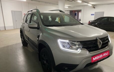 Renault Duster, 2022 год, 1 900 000 рублей, 2 фотография