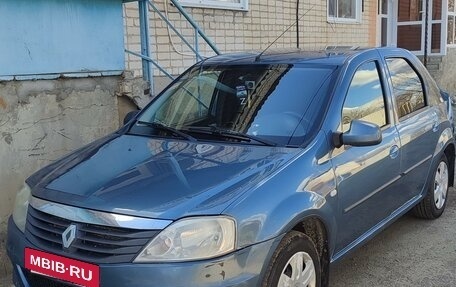 Renault Logan I, 2013 год, 450 000 рублей, 1 фотография